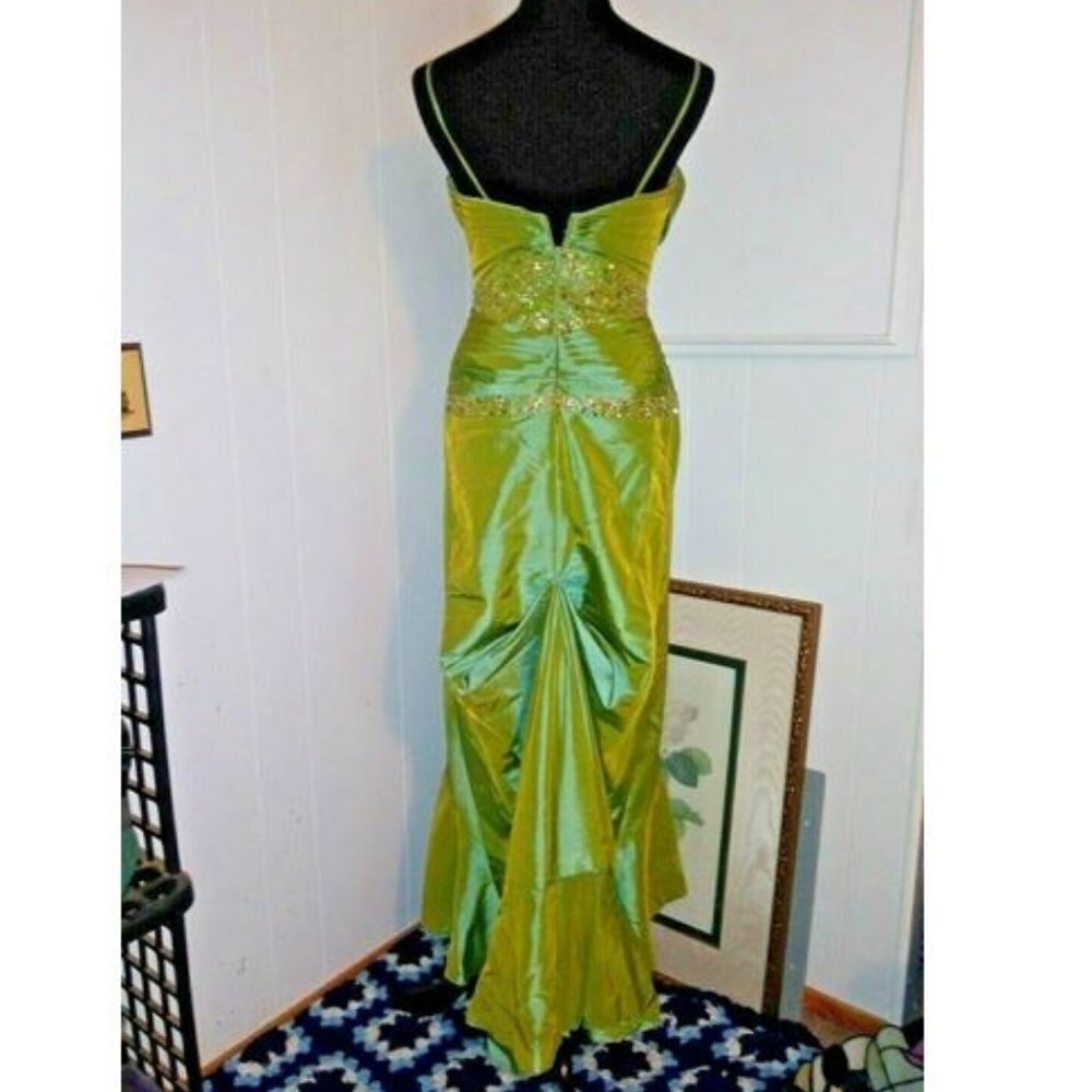Tiffany Designs Christmas dress Embellished - Picture 2 of 12